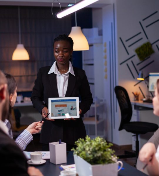 focused-workaholic-entrepreneur-woman-with-dark-skin-explaining-management-strategy